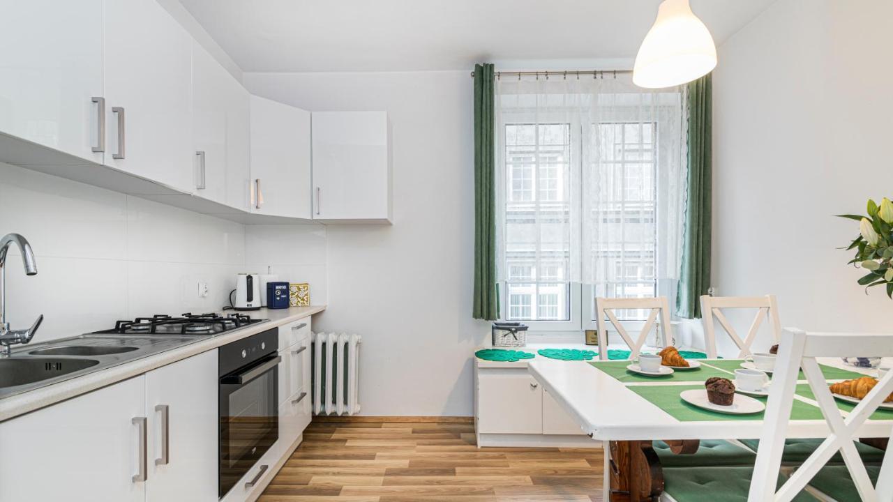 Maya's Flats & - Old Town Dluga 66 Huoneisto Gdańsk